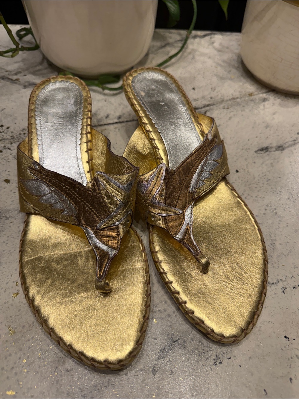 Hispanitas Metallic Gold Leather Thong Sandals - Luxe Slip-On size 11
